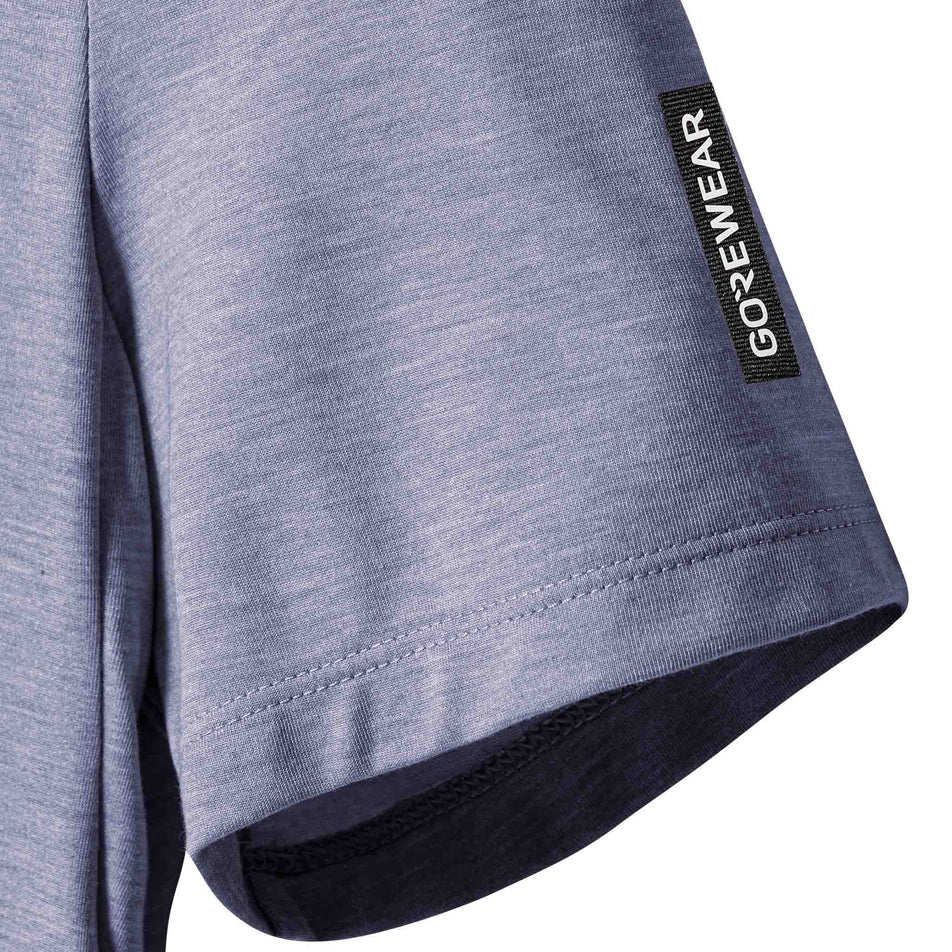 Close-up view of the sleeve of the GOREWEAR Women's Training Tee in the Amethyst Grey colourway.