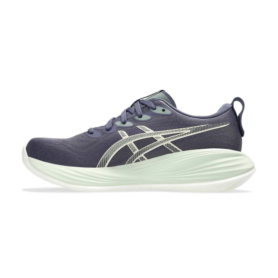 Medial view of the right shoe from a pair of ASICS Women's Gel-Cumulus 27 Running Shoes in the Indigo Fog/Cream colourway. (8669095657634)