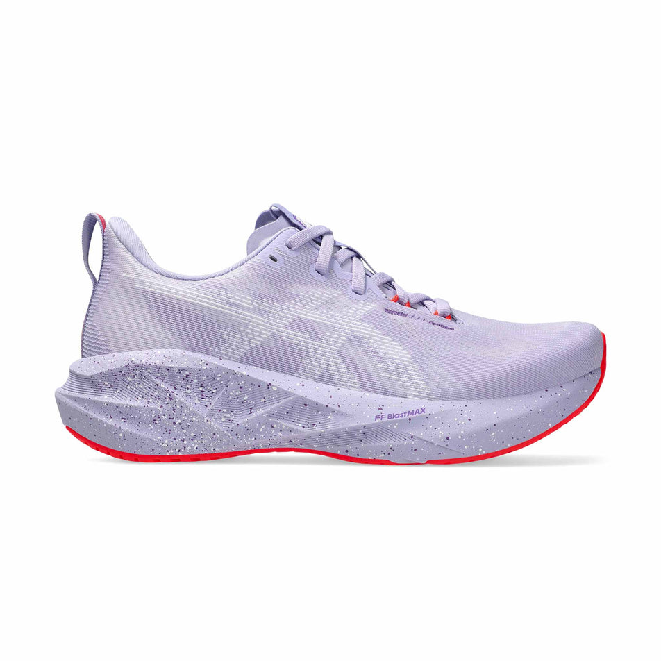 Lateral view of the right shoe from a pair of ASICS Women's Novablast 5 Tokyo Running Shoes in the Vador/Edo Purple colourway. (8720469229730)