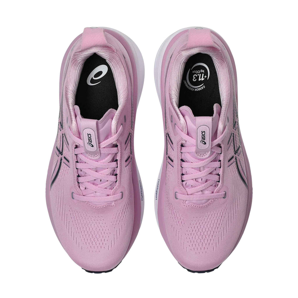 The uppers of a pair of ASICS Women's Gel-Kayano 33 Running Shoes in the Hazy Lilac/White colourway.