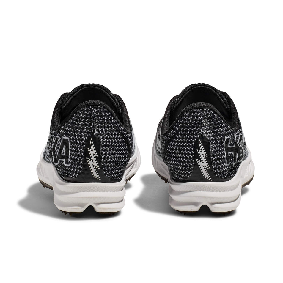 The back of a pair of HOKA Unisex Crescendo MD Running Spikes in the Black/White colourway (8232934899874)