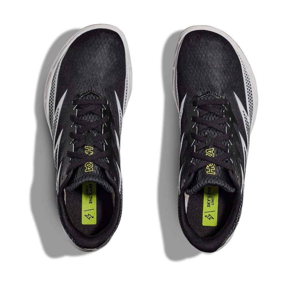 The uppers on a pair of HOKA Unisex Crescendo MD Running Spikes in the Black/White colourway (8232934899874)