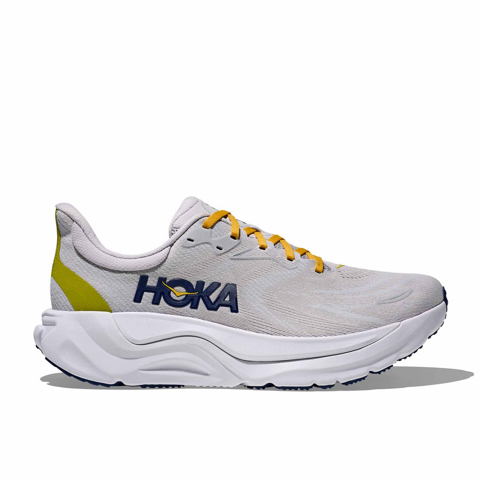 Lateral view of the right shoe from a pair of HOKA Men's Arahi 8 Running Shoes in the Stardust/Cosmic Grey colourway. (8689210949794)