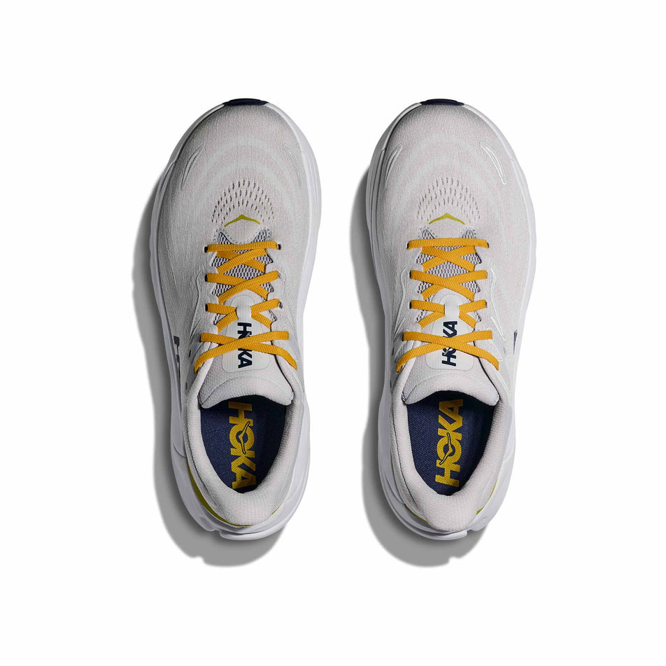 The uppers of a pair of HOKA Men's Arahi 8 Running Shoes in the Stardust/Cosmic Grey colourway. (8689210949794)