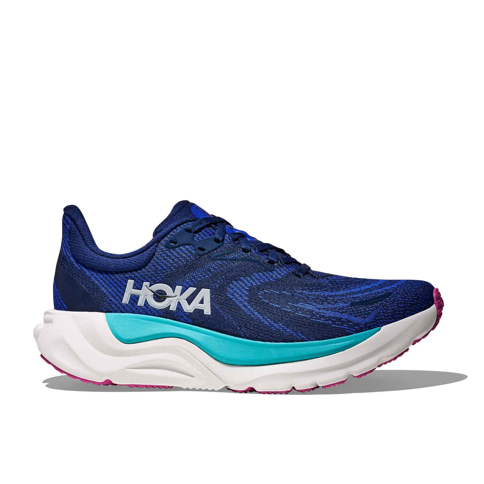 Lateral view of the right shoe from a pair of HOKA Women's Arahi 8 Running Shoes in the Midnight Blue/Ultramarine colourway. (8689290150050)