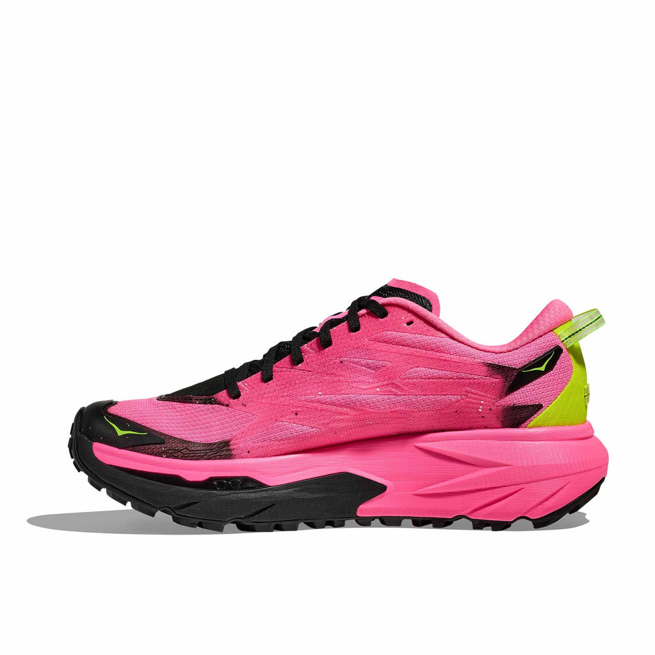 Medial view of the right shoe from a pair of HOKA Women's Mafate 5 Running Shoes in the Neon Rose/Black colourway. (8689332519074)