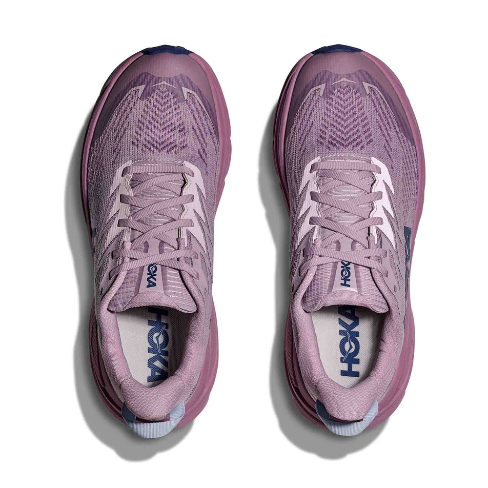 The uppers of a pair of HOKA Women's Challenger 8 GTX Running Shoes in the Fragrant Lilac/Berry Mauve colourway.