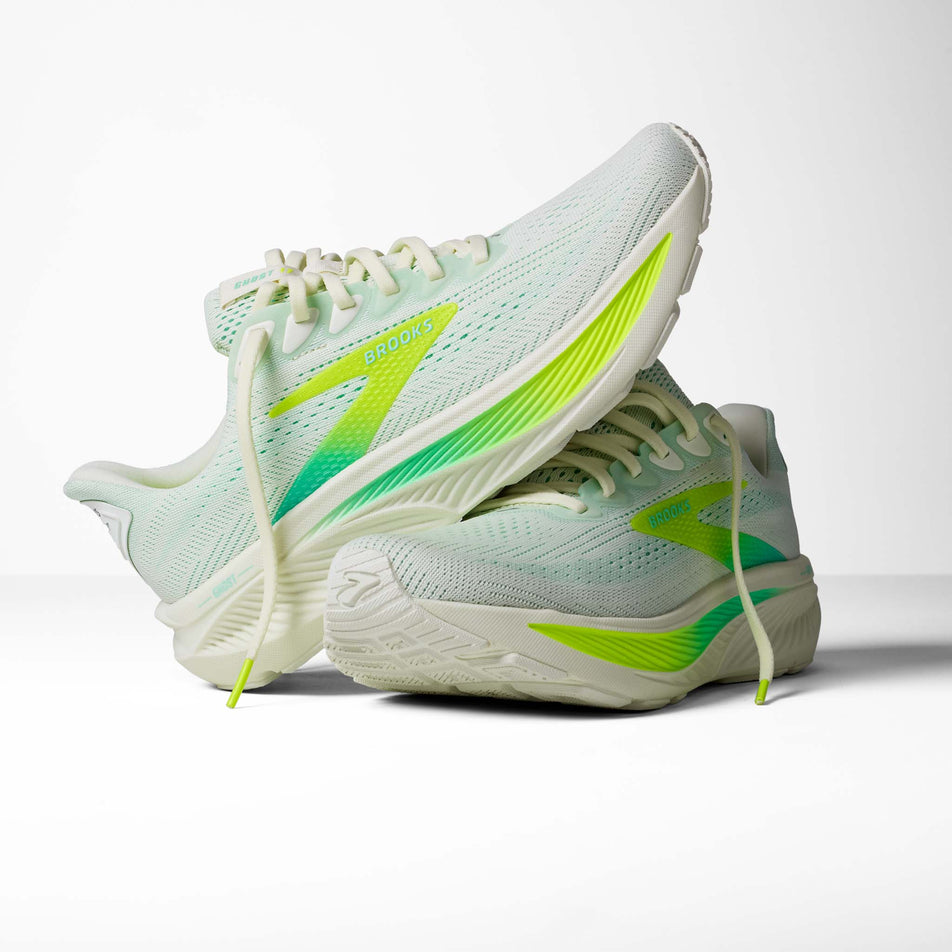 A pair of Brooks Women's Ghost 17 Running Shoes in the Bluewash/Nightlife Yucca colourway.