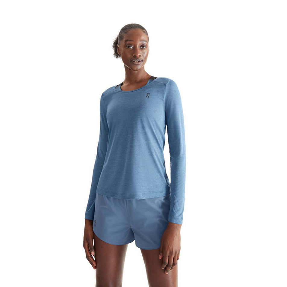 Front view of a model wearing an On Women's Performance Long-T in the Stellar colourway (8003477209250)