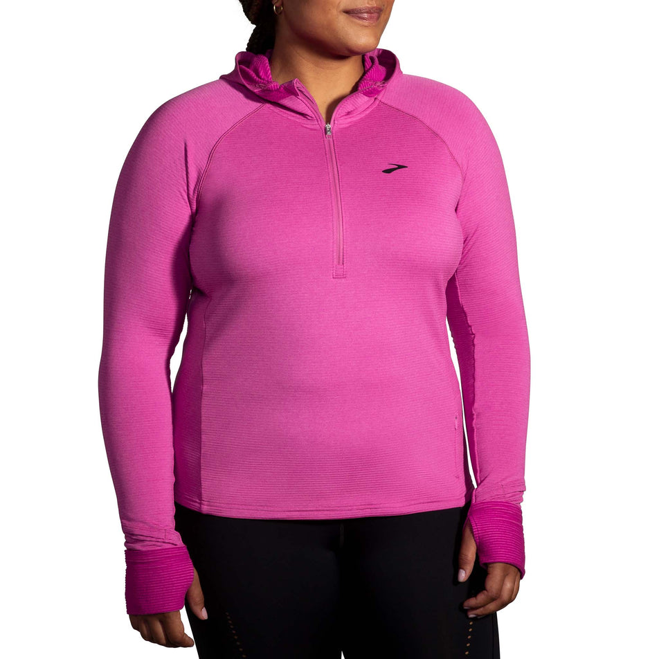 Front view of a model wearing a Brooks Women's Notch Thermal Hoodie 2.0 in the Heather Frosted Mauve colourway (8007496007842)