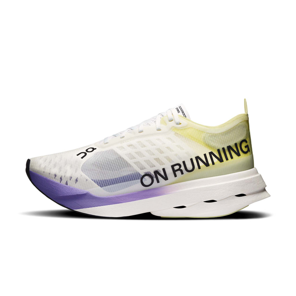 Medial view of the right shoe from a pair of On Women's Cloudboom Strike Running Shoes in the Juniper/Limelight colourway.