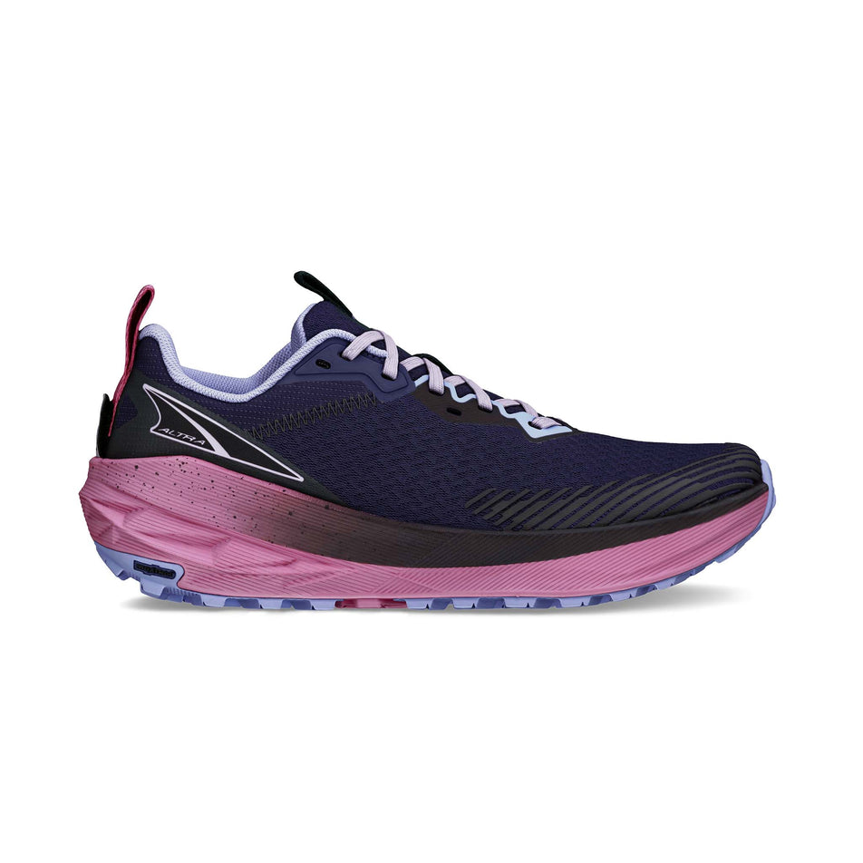 Lateral view of the right shoe from a pair of Altra Women's Experience Wild 2 Running Shoes in the Navy/Black colourway. (8653261963426)