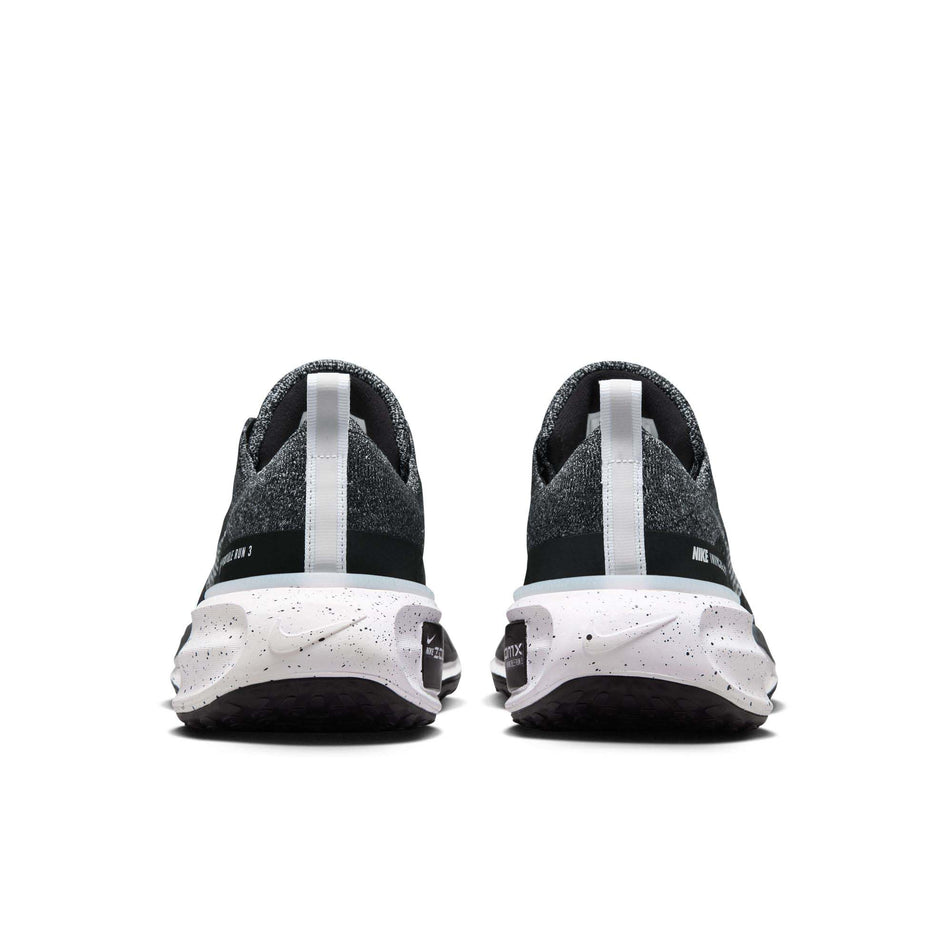 The back of a pair of Nike Men's Invincible 3 Road Running Shoes in the Black/White colourway (8213378465954)