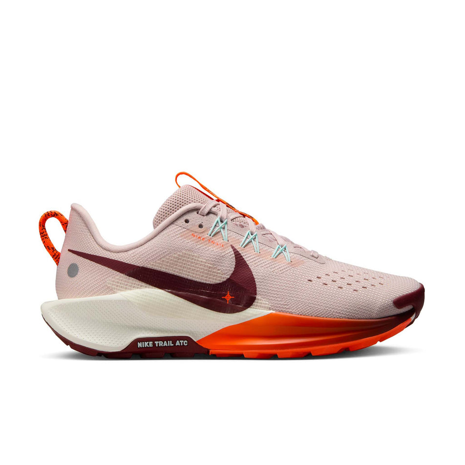 Lateral view of the right shoe from a pair of Nike Women's Pegasus Trail 5 Running Shoes in the Silt Red/Dark Team Red-Hyper Crimson colourway. (8686796079266)