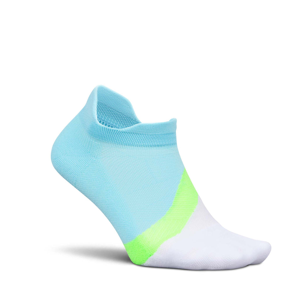 Lateral view of the right sock from a pair of Feetures Unisex Elite Light Cushion No Show Tab in the Cool Plunge colourway.