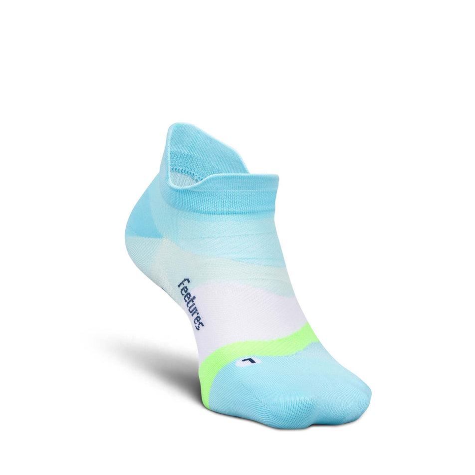 The left sock from a pair of Feetures Unisex Elite Ultra Light No Show Tab in the Cool Plunge colourway.