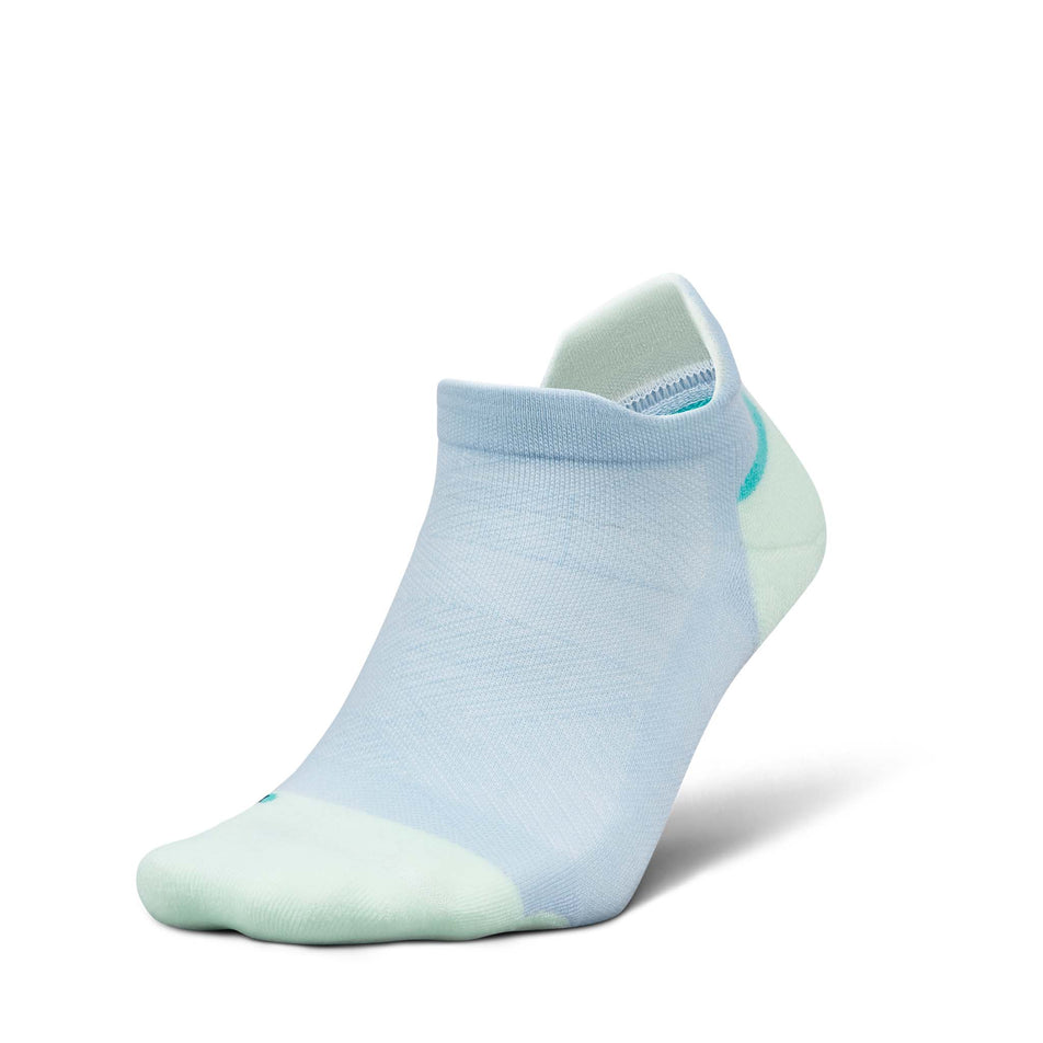 Lateral view of the left sock from a pair of Feetures Unisex Elite Max Cushion No Show Tab in the Glacier Mist colourway.