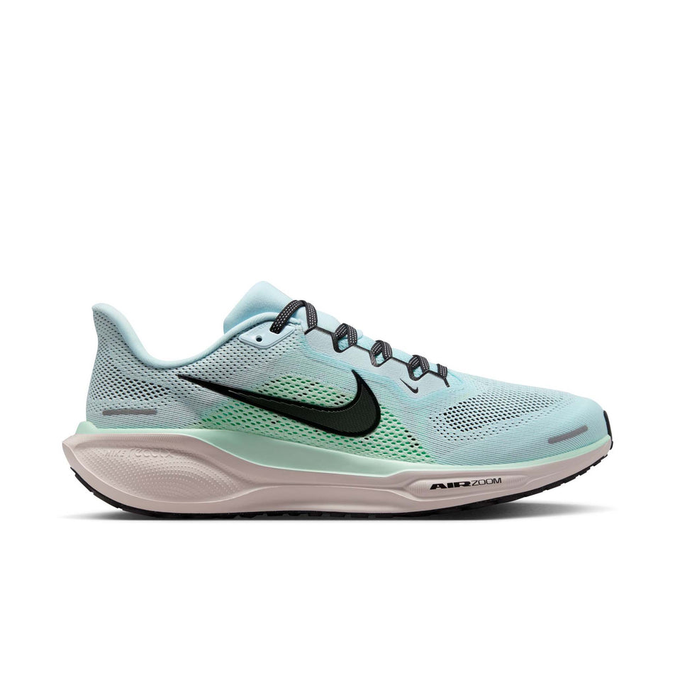 Lateral view of the right shoe from a pair of Nike Men's Pegasus 41 Road Running Shoes in the Glacier Ice/Black-Mint Foam-Hyper Pink colourway. (8684404801698)