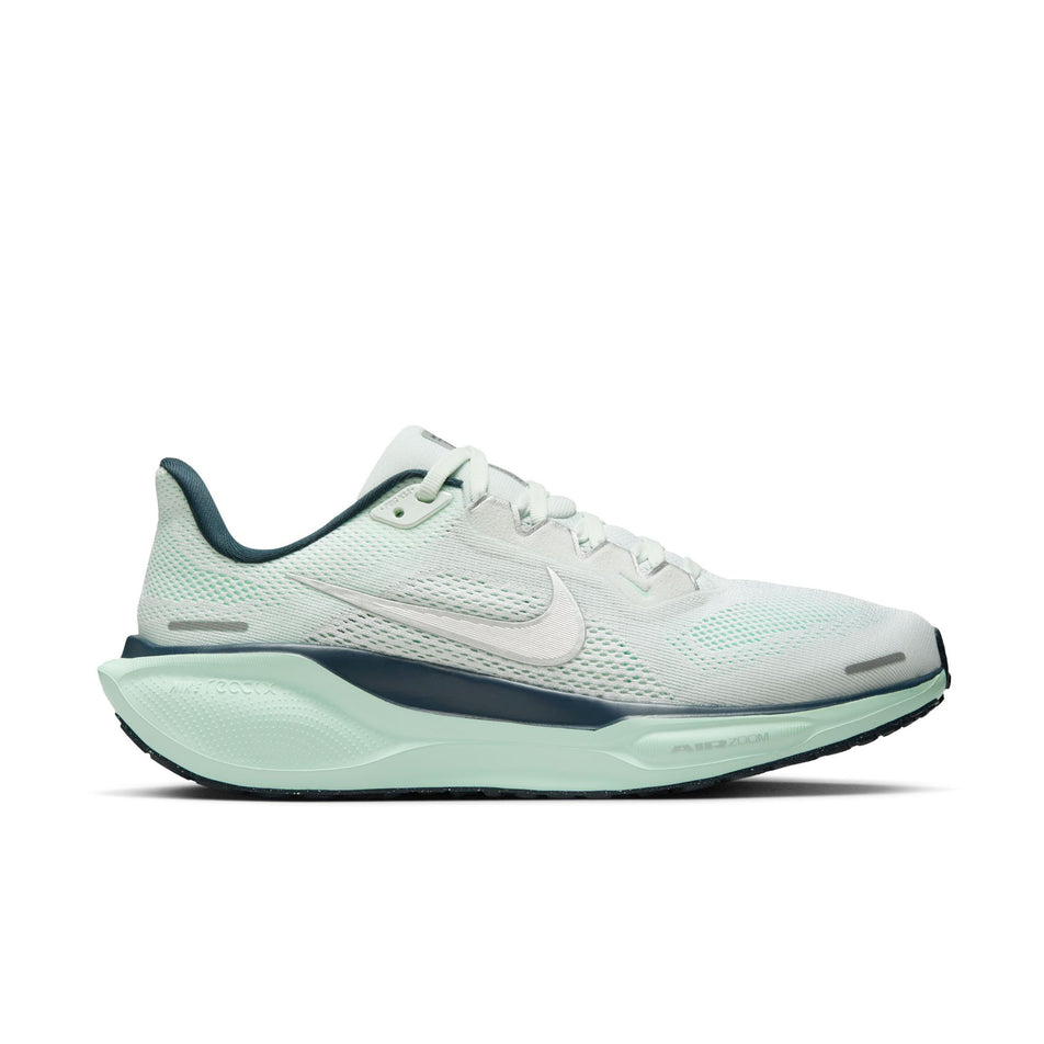 Lateral view of the right shoe from a pair of Nike Women's Pegasus 41 Road Running Shoes in the Ghost Aqua/Metallic Silver-Mint Foam colourway. (8686784610466)
