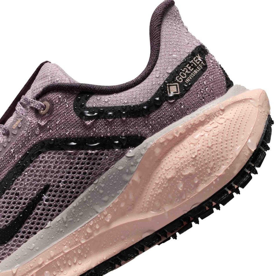 Lateral view of the left shoe from a pair of Nike Women's Pegasus 41 GORE-TEX Road Running Shoes in the Platinum Violet/Black-Crimson Tint colourway. (8756153417890)
