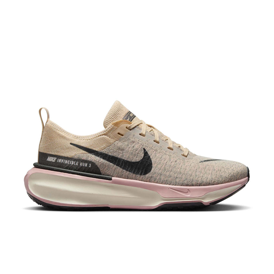Lateral view of the right shoe from a pair of Nike Women's Invincible 3 Premium Road Running Shoes in the Sanddrift/Anthracite-Pink Oxford colourway. (8571113046178)