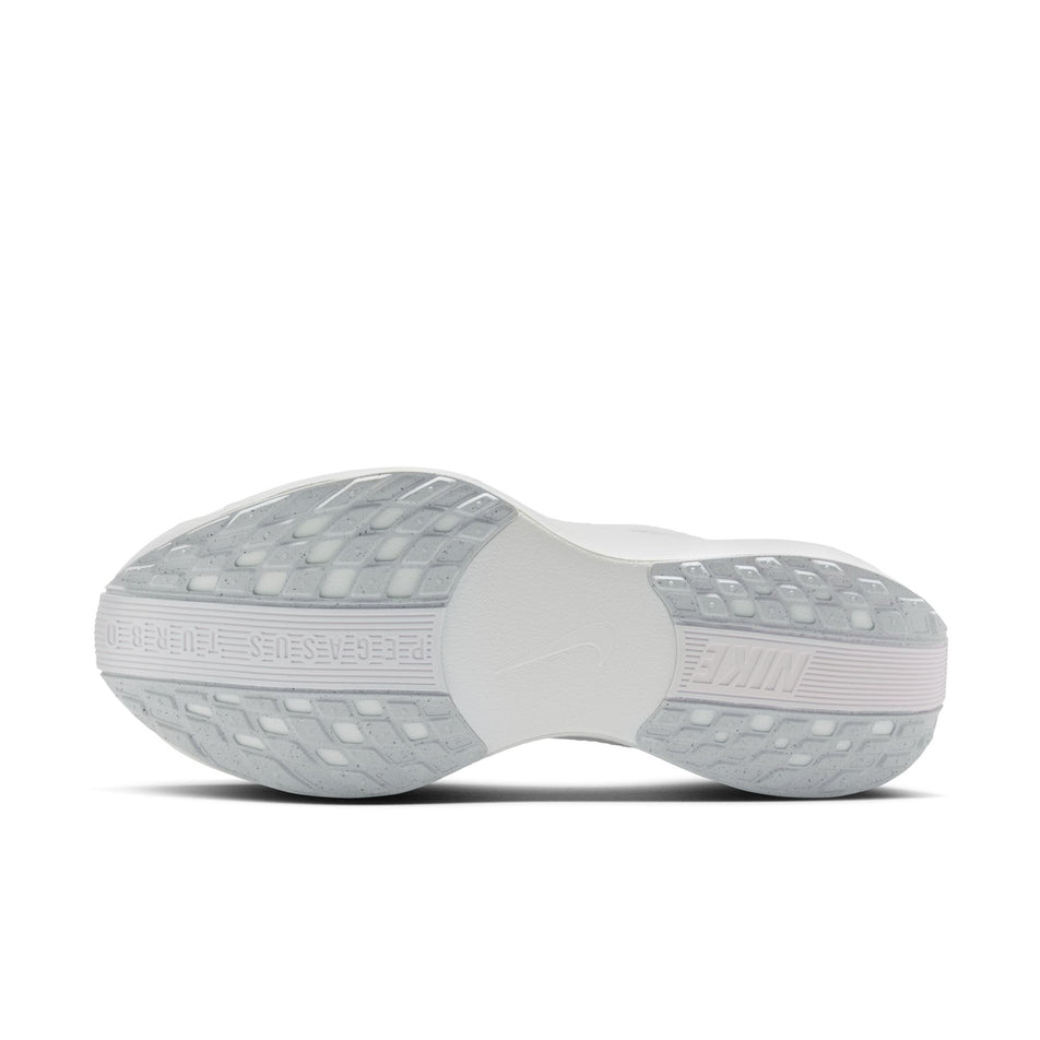 The outsole of the right shoe from a pair of Nike Men's Pegasus Plus Road Running Shoes in the White/Pure Platinum-Wolf Grey colourway. (8683735351458)