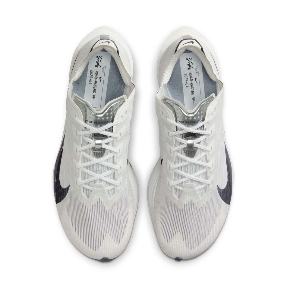 The uppers on a pair of Nike Women's Vaporfly 4 Road Racing Shoes in the White/Gridiron-Obsidian Mist colourway. (8614572720290)