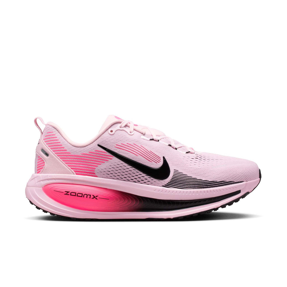 Lateral view of the right shoe from a pair of Nike Men's Vomero 18 Road Running Shoes in the Pink Foam/Black-Hyper Pink colourway.