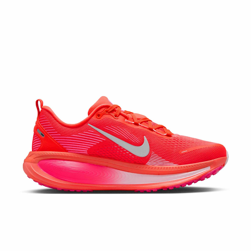 Medial view of the left shoe from a pair of Nike Women's Vomero 18 Road Running Shoes in the Bright Crimson/White-Hyper Pink colourway. (8686791786658)