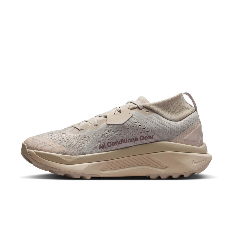 Medial view of the right shoe from a pair of Nike Men's ACG Zegama Trail Running Shoes in the Cream II/Diffused Taupe-Light Orewood Brown colourway.