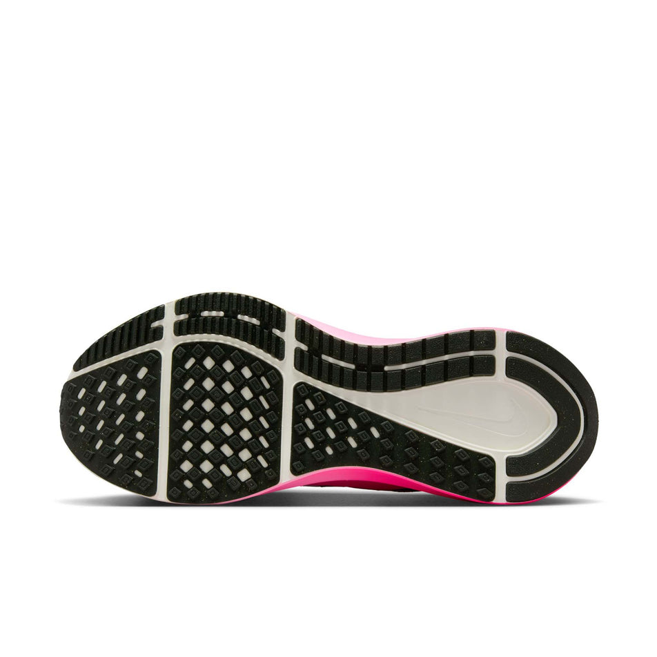 The outsole of the left shoe from a pair of Nike Women's Structure 25 Road Running Shoes in the Sail/Sequoia-Hyper Pink-Bright Crimson colourway. (8615649837218)