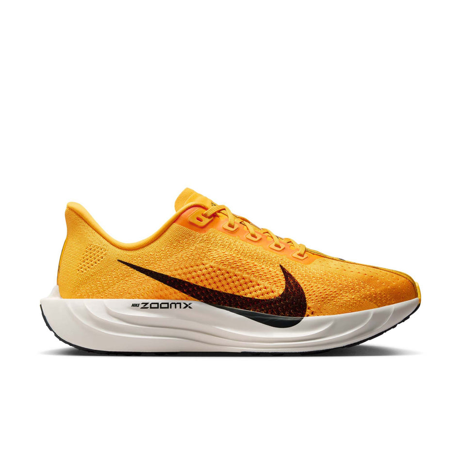 Lateral view of the right shoe from a pair of Nike Men's Pegasus Plus LV8 Road Running Shoes in the University Gold/Black-Laser Orange Sail colourway. (8684355584162)