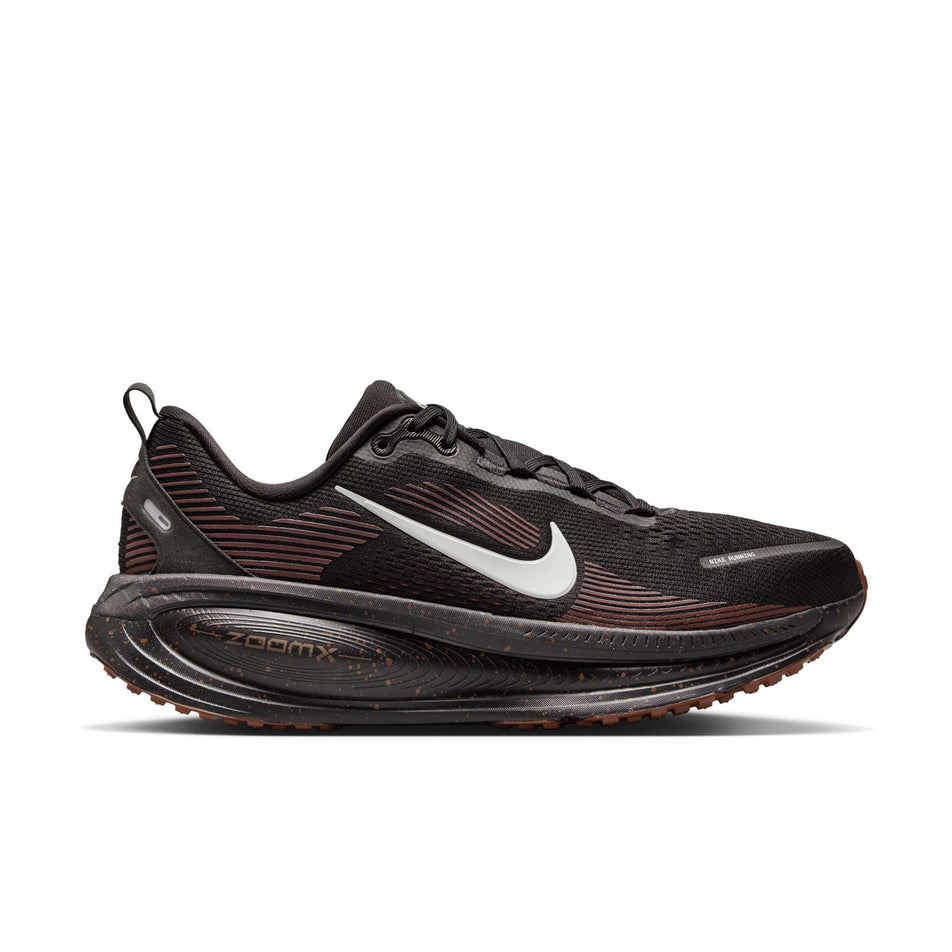 Lateral view of the right shoe from a pair of Nike Men's Vomero 18 Road Running Shoes in the Black/Ironstone-Velvet Brown colourway. (8724276379810)