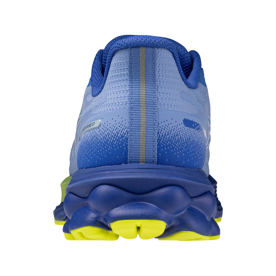 The back of the left shoe from a pair of Mizuno Women's Wave Skyrise 7 Running Shoes in the Ultramarine/White/Dazzling Blue colourway.
