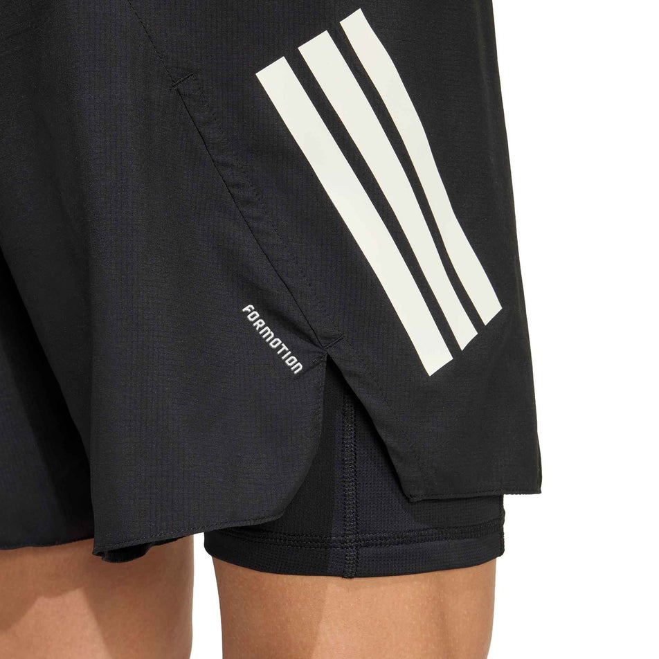 Close-up view of the 2in1 design in the adidas Men's adi365 2in1 Short in the Black colourway.