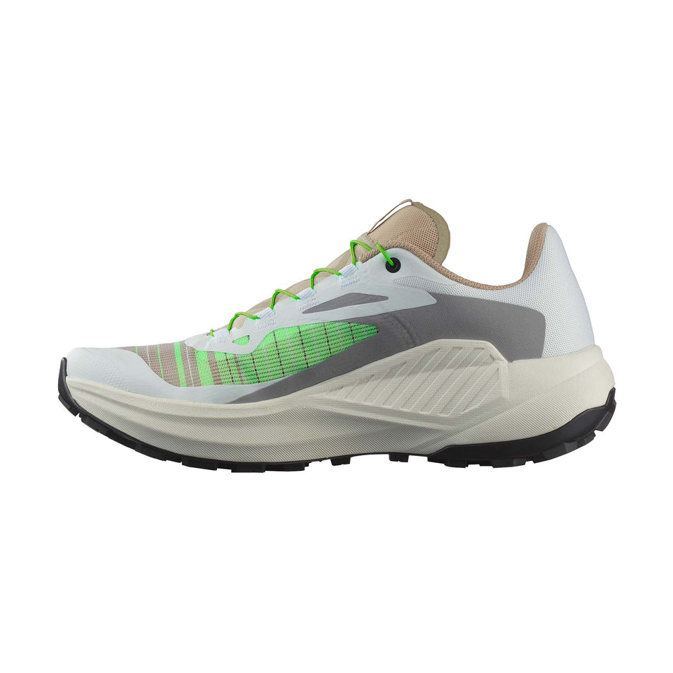 Medial view of the right shoe from a pair of Salomon Men's Genesis Running Shoes in the White/Oxford Tan/Green Gecko colourway. (8721027104930)