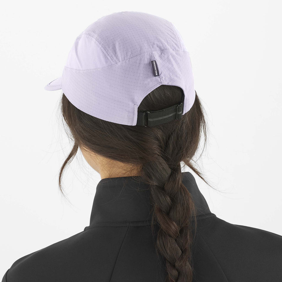Back view of a model wearing the Salomon Unisex Aero Cap in the Cosmic Sky colourway. (8577913356450)