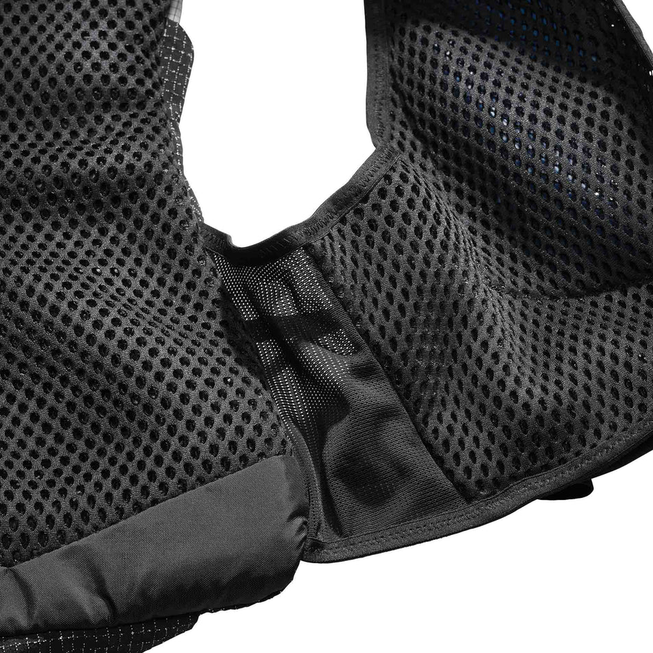Close-up view of the inner mesh on the Salomon Unisex S/LAB Adventure 20 Running Vest with flasks included in the Black/White colourway. (8737335279778)