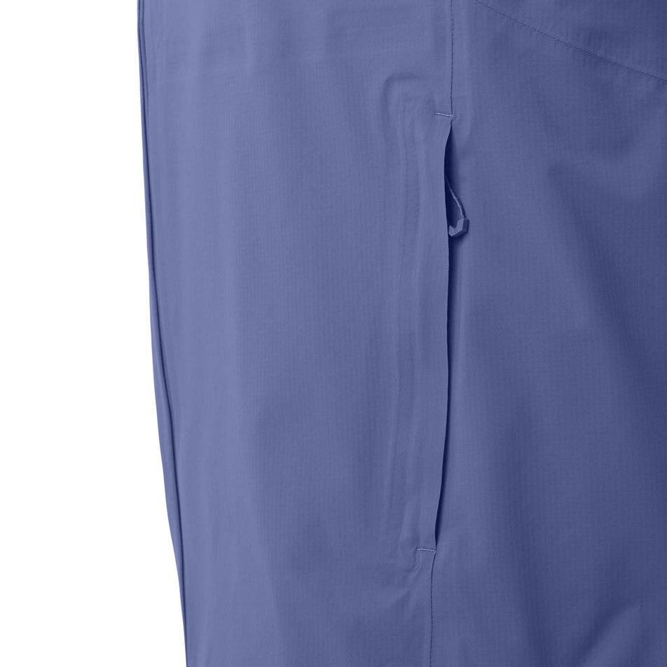 Close-up view of the zip pocket on the Salomon Men's Bonatti Waterproof Shell Jacket in the Marlin colourway.
