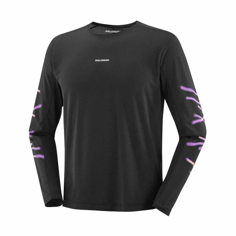 Front view of the Salomon Men's SHKout Core LS Tee GFX in the Deep Black colourway.