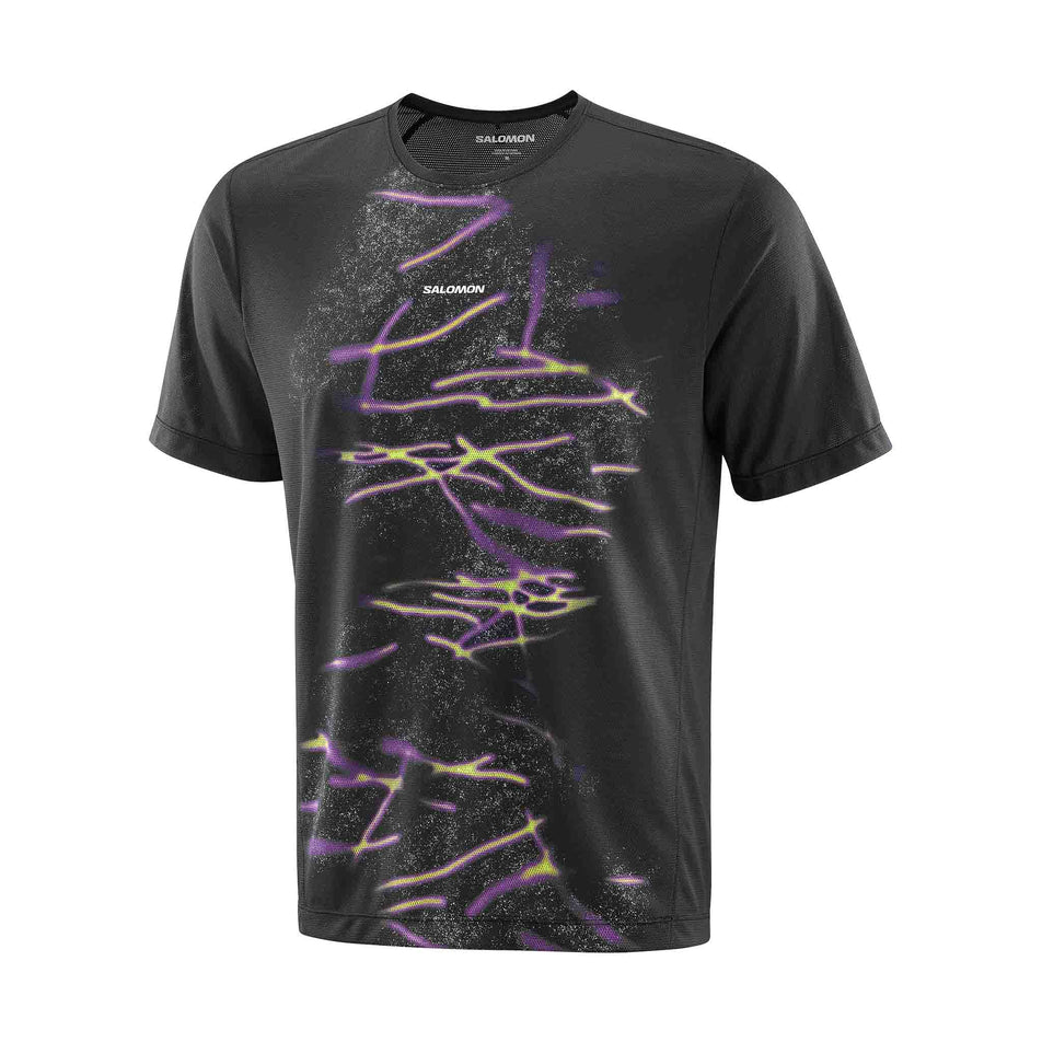 Front view of the Salomon Men's SHKout Core SS Tee GFX in the Deep Black colourway.