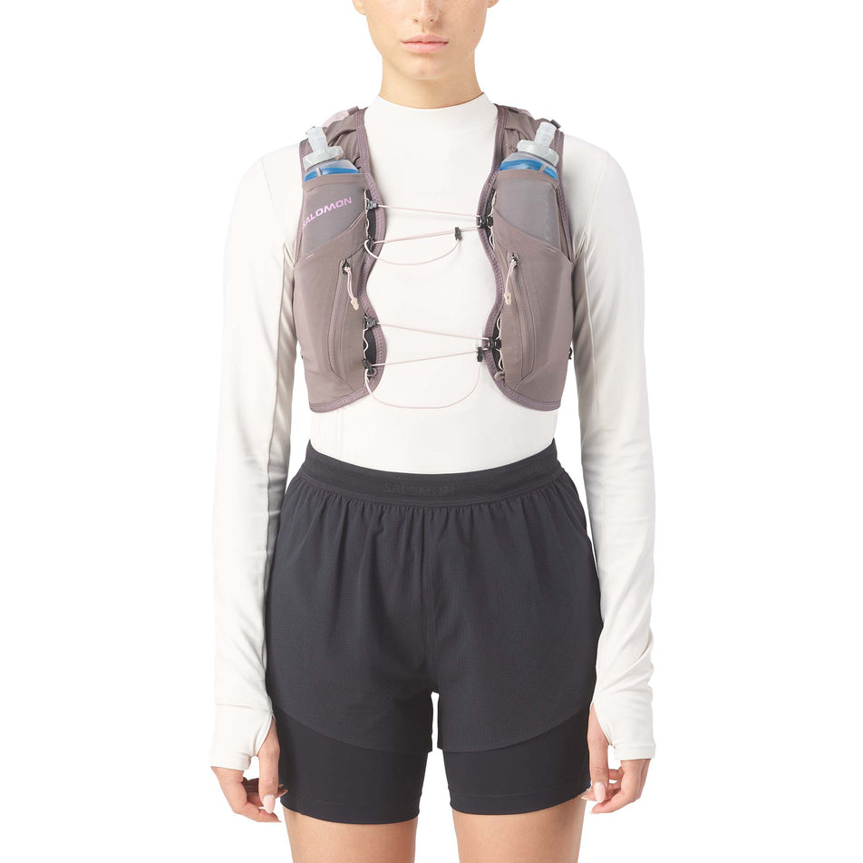 Salomon | Women's ADV Skin 12 Gradient Running Vest - Iron/Shadow Gray/Iris Orchid