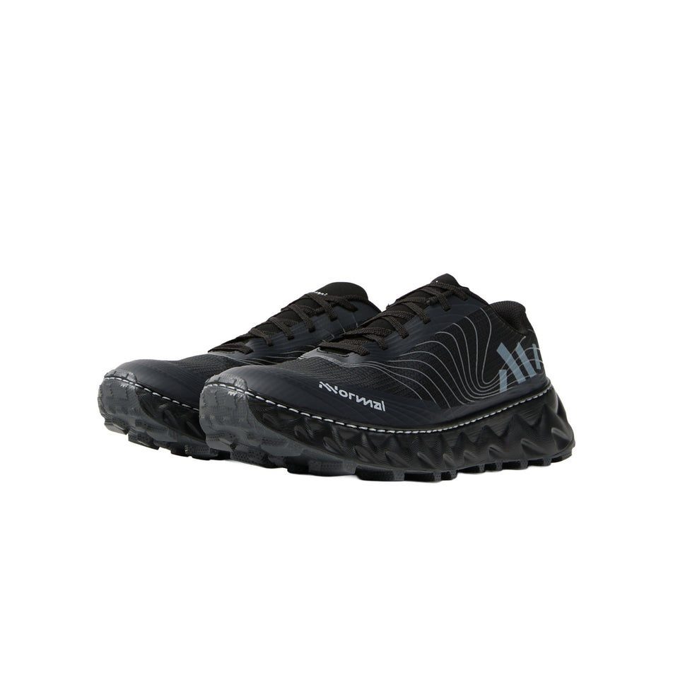 A pair of NNormal Unisex Tomir 2.0 Running Shoes in the Black colourway. (8742924746914)