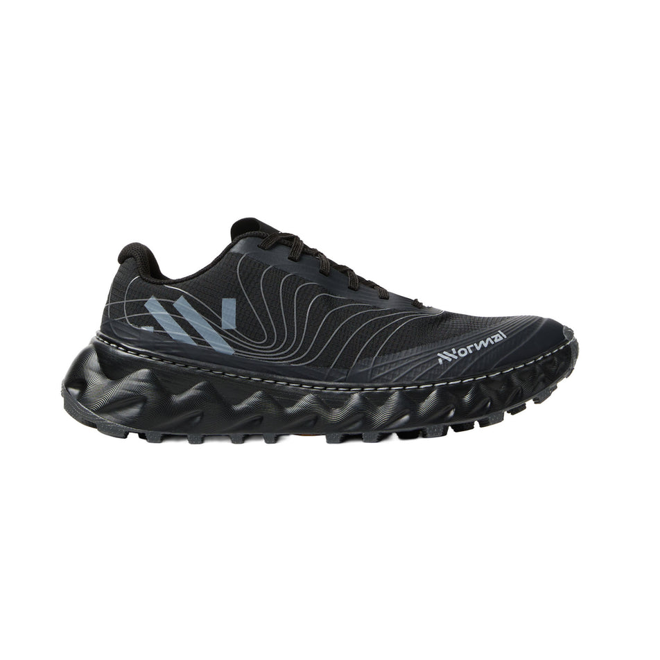 Lateral view of the right shoe from a pair of NNormal Unisex Tomir 2.0 Running Shoes in the Black colourway. (8742924746914)