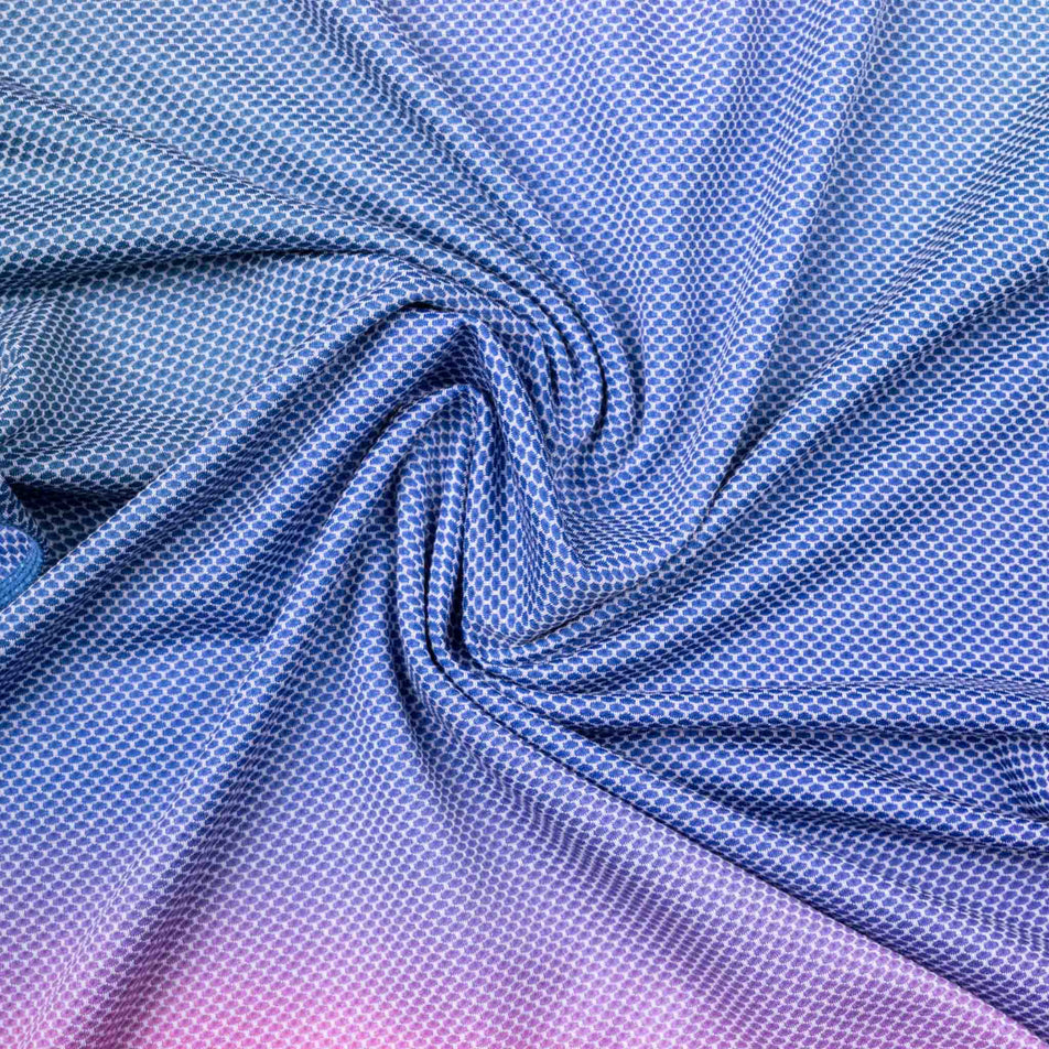 Close-up view of the fabric of the Ronhill Women's Tech Golden Hour S/S Tee in the Orchid Glow colourway.
