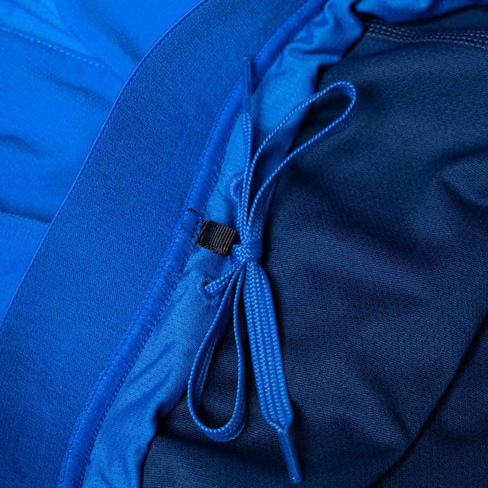 Close-up view of internal drawcord in the Ronhill Men's Tech 5