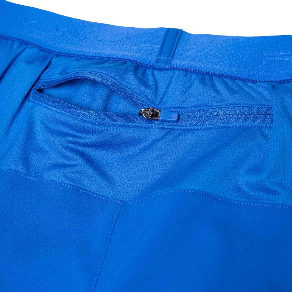 The zip pocket on the back of the Ronhill Men's Tech 5