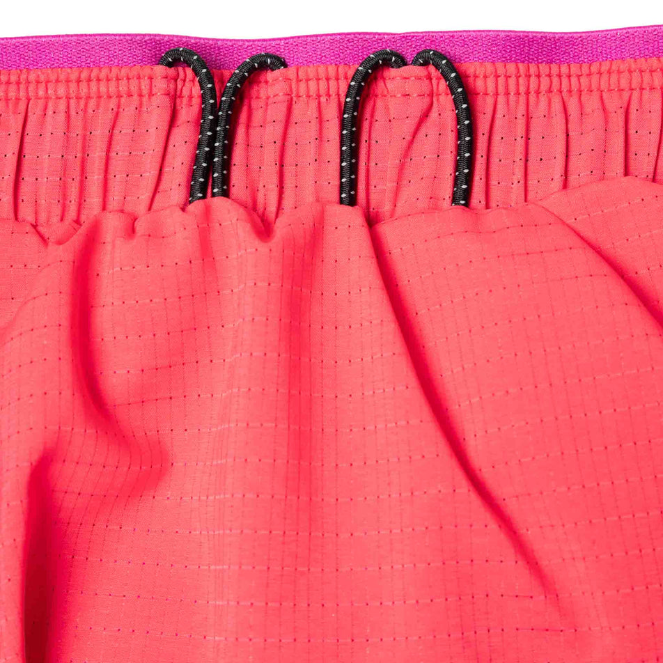 One of the gel loops on the Ronhill Women's Tech Race Short in the Sunset/Razzmatazz colourway. (8583360315554)