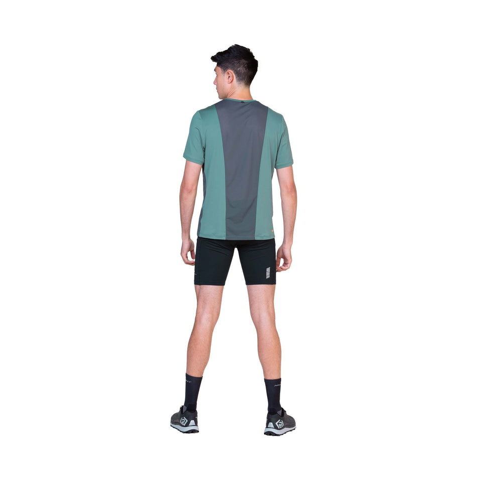 Back view of a model wearing the Ronhill Men's Tech 1/2 Zip S/S Tee in the Monolith/Artemis colourway. (8565244264610)