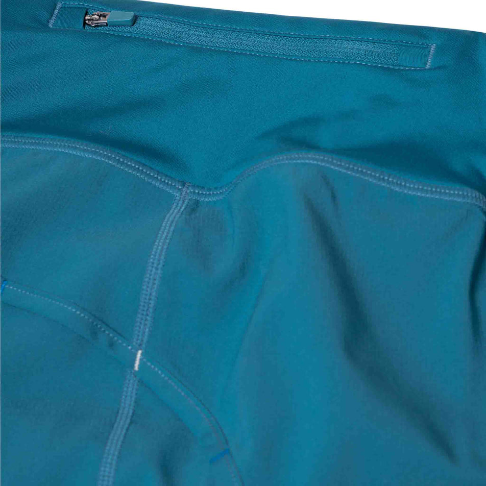 The zip pocket on the back of the Ronhill Women's Tech 4.5